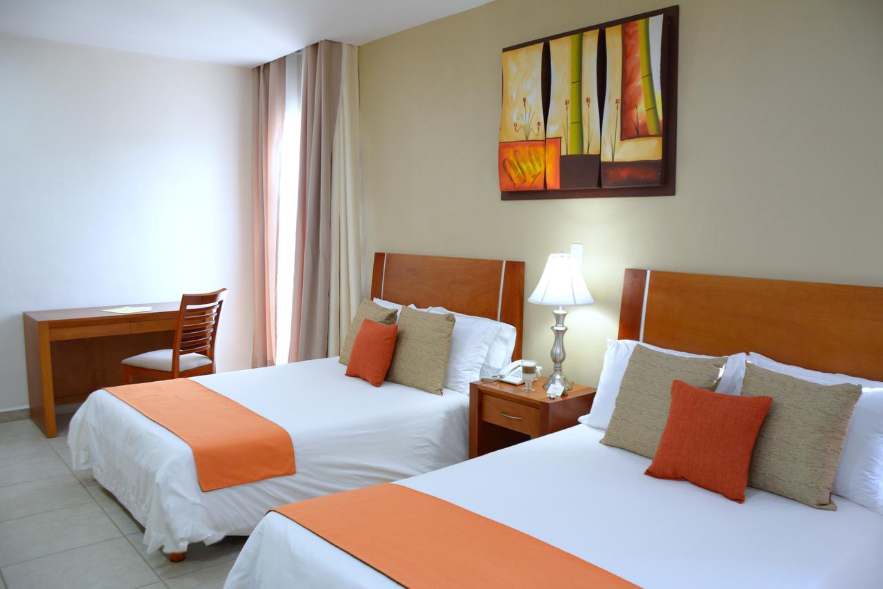 Hotel Victoria Lagos de Moreno Exterior photo